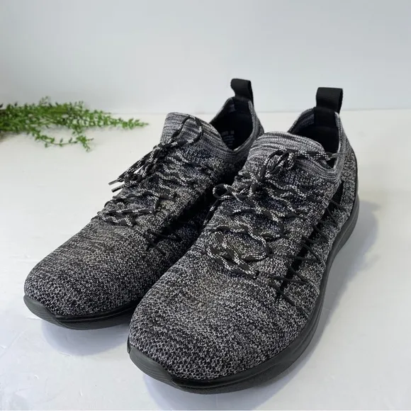 Traq by Alegria SYNQ Black &amp; Grey Comfort Walking Sneakers Size 38 8-8.5