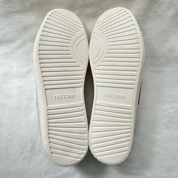 Tretorn NyLitePlus2 White Leather Tennis Shoes Size 8 Silver EUC