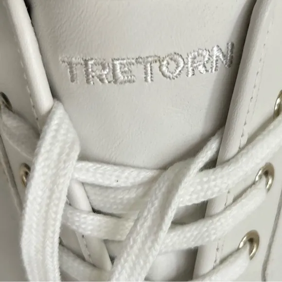 Tretorn NyLitePlus2 White Leather Tennis Shoes Size 8 Silver EUC
