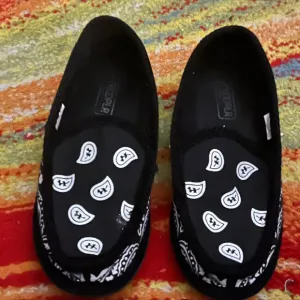 Trooper Men's Black Slip-On Shoes Size 10