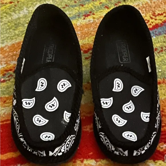 Trooper Men's Black Slip-On Shoes Size 10