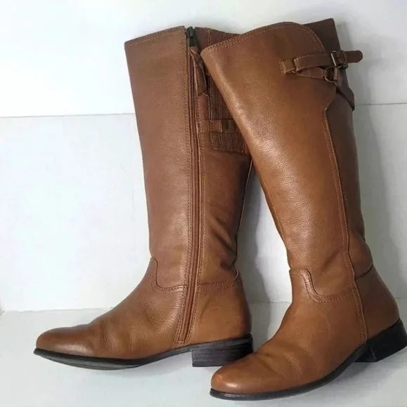 TROTTERS Lucky Leather Boots.  Size 7.5