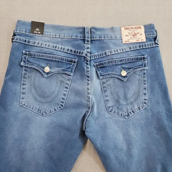 True Religion Geno Men's Size 40x32 Relaxed Slim Big Flap Medium Heavenly Wash