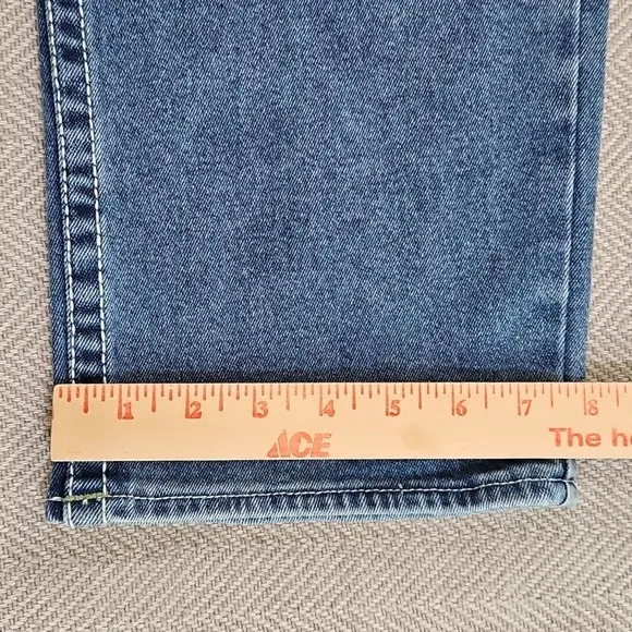 True Religion Geno Men's Size 40x32 Relaxed Slim Big Flap Medium Heavenly Wash