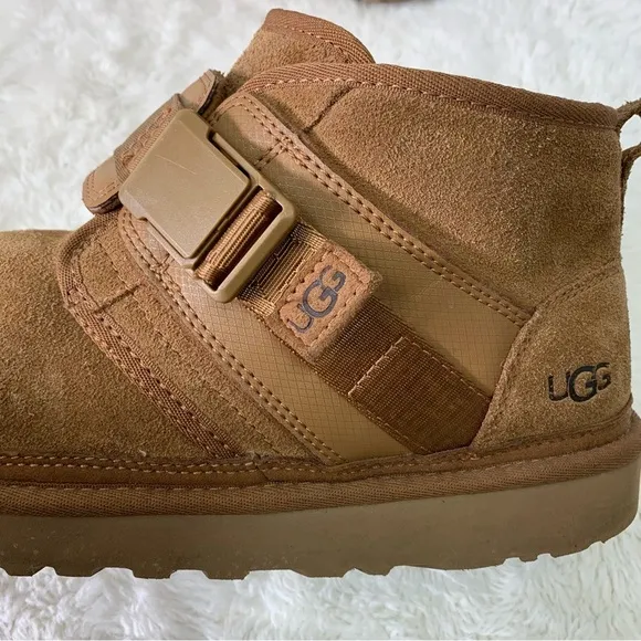 UGG 1118570 Men's Chestnut Brown Neumel SnapBack Tan Suede Boots Size 10
