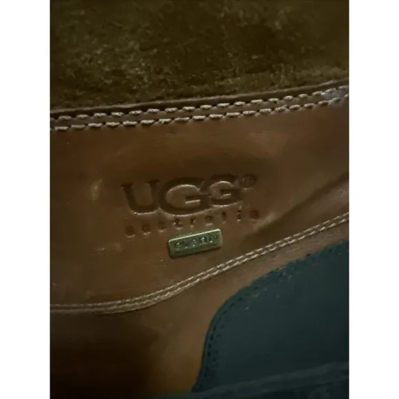 UGG Adirondack Half Lined Leather eVent Waterproof Vibram Boots USA Size 11