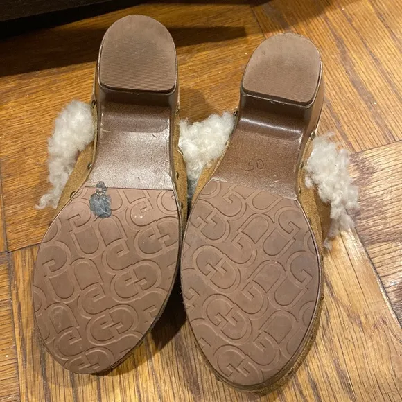 Ugg Australia Sera Youth Girls Clogs Mules Heels Fur Shoes sz 1