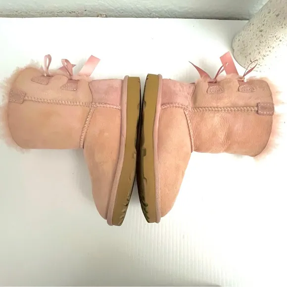 Ugg Bailey Bow II Girls Pink Boot Size 12
