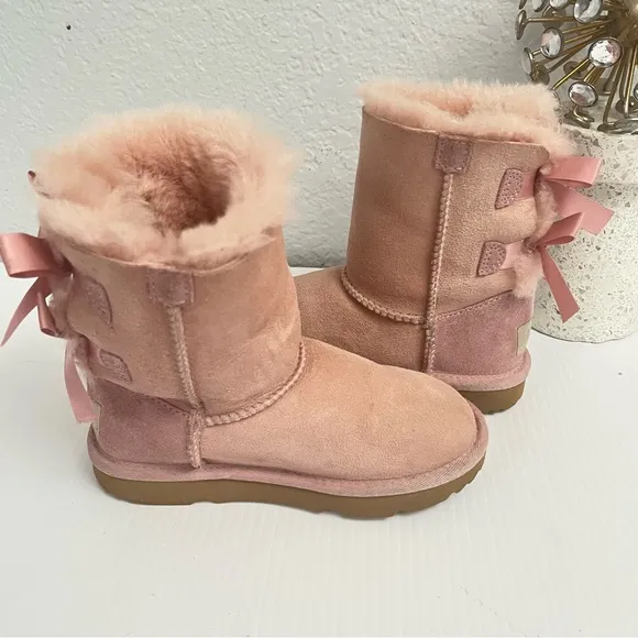 Ugg Bailey Bow II Girls Pink Boot Size 12