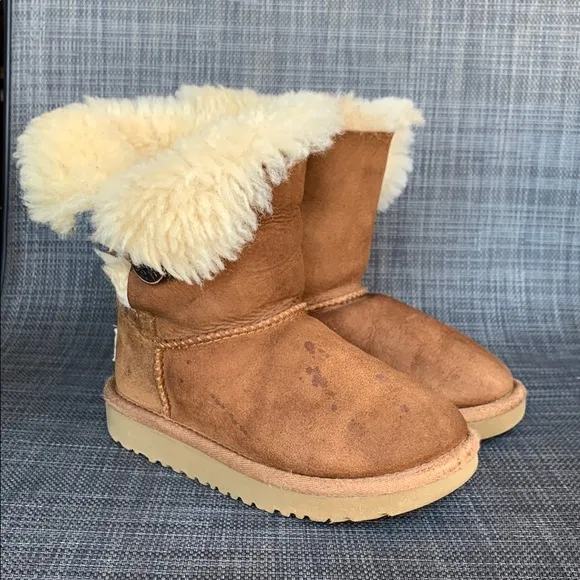 UGG Bailey Button II Chestnut Cozy Winter Boots Toddler size 10