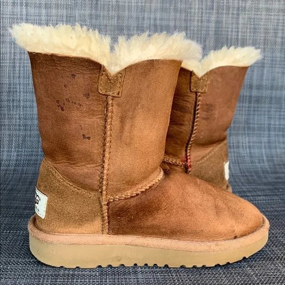 UGG Bailey Button II Chestnut Cozy Winter Boots Toddler size 10