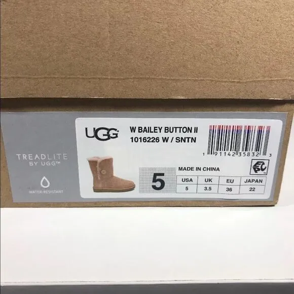 UGG BAILEY BUTTON II SIZE 5 SUNTAN COLOR BOOTS