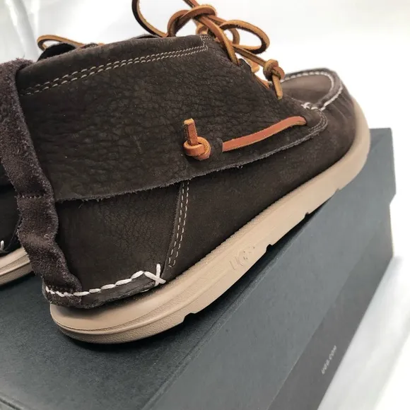 UGG Beach Moc Chukka 11015012 Color Stout