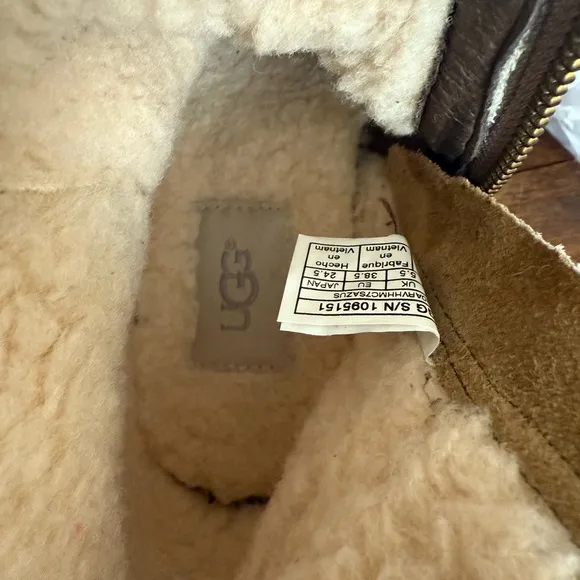 Ugg Boots Benson Waterproof Ankle boots
