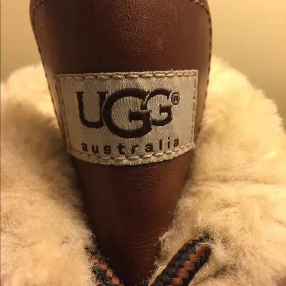 UGG BUTTE II KIDS