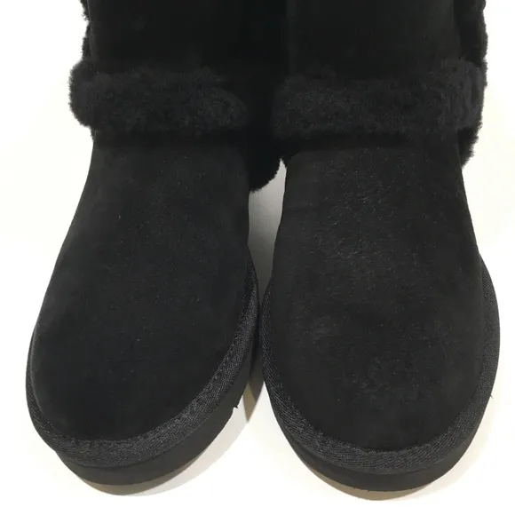 UGG Carter Boots -Water Resistant Black Suede -US 7 -NEW