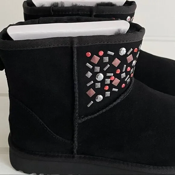 Ugg Classic Genuine Sheepskin Mini II Black Leather Boots With Studs New Size 7