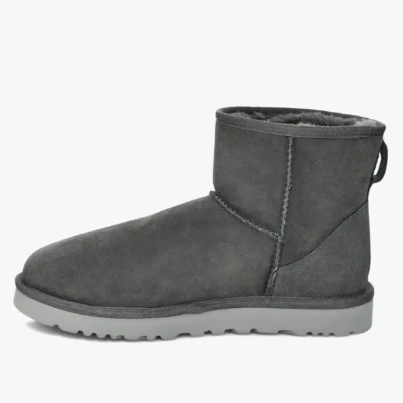 UGG CLASSIC MINI DARK GREY SUEDE SHEEPSKIN MEN'S BOOTS US SIZE 11 New in Box