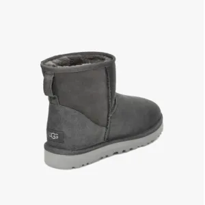 UGG CLASSIC MINI DARK GREY SUEDE SHEEPSKIN MEN'S BOOTS US SIZE 11 New in Box