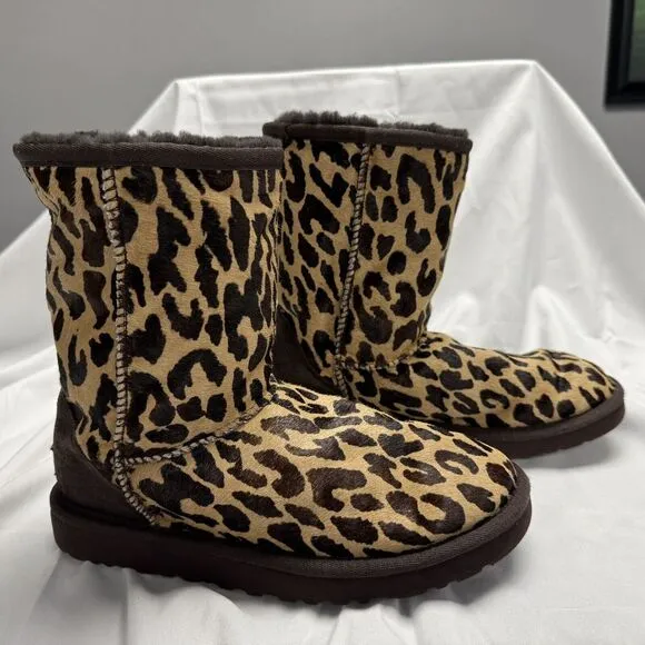 UGG Classic Short Exotic Boots Shoes Sheepskin Fur Haircalf Cheetah‎ Womens 7 **