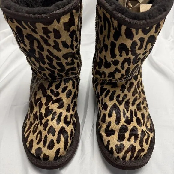 UGG Classic Short Exotic Boots Shoes Sheepskin Fur Haircalf Cheetah‎ Womens 7 **