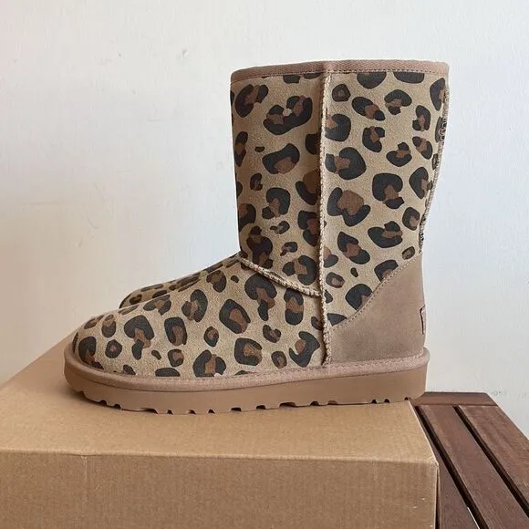 UGG Classic Short II Leopard Print Boots USA Women Size 7/UK 5/EU 38