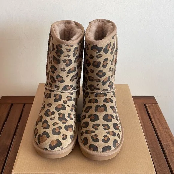 UGG Classic Short II Leopard Print Boots USA Women Size 7/UK 5/EU 38