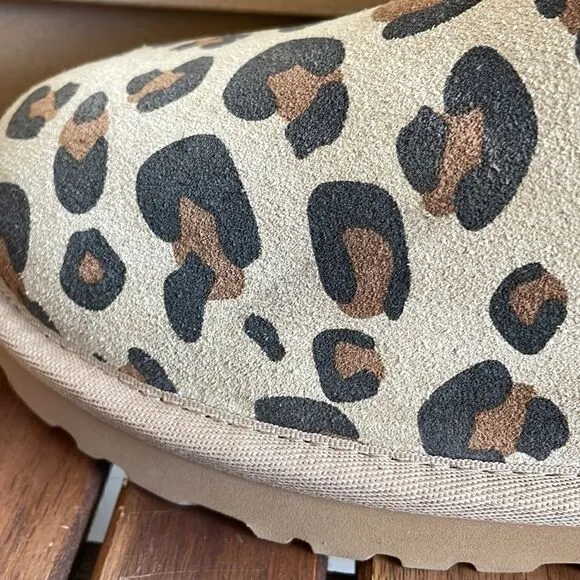 UGG Classic Short II Leopard Print Boots USA Women Size 7/UK 5/EU 38