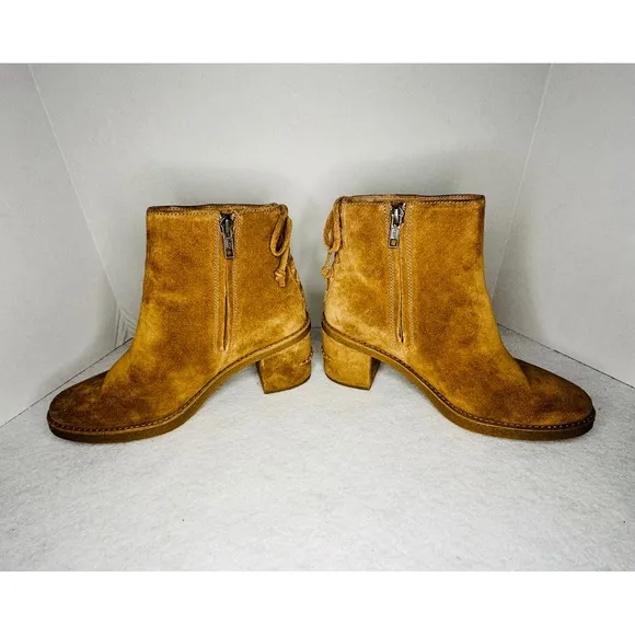 UGG Corinne Suede Ankle Boots Lace Up Heel Tan Brown Leather Size 8 EUC