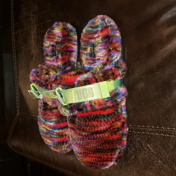 UGG Fluff It Faux Fur sandals rainbow multi color Slides cy