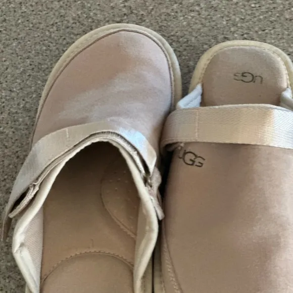 UGG Goldenstar Clog  platform Sand Slip-On Shoes US 11 EU fits 10-11 EUC