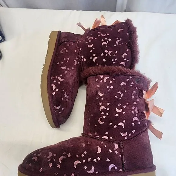 UGG Junior Bailey Bow Moon And Stars Boots Wild Grape Size 4