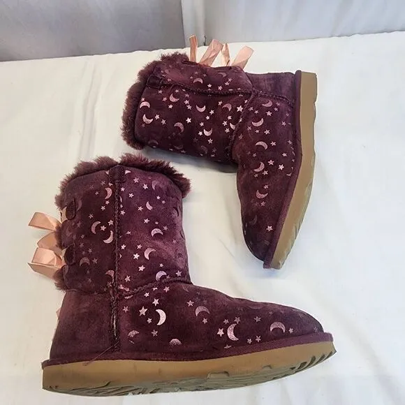 UGG Junior Bailey Bow Moon And Stars Boots Wild Grape Size 4
