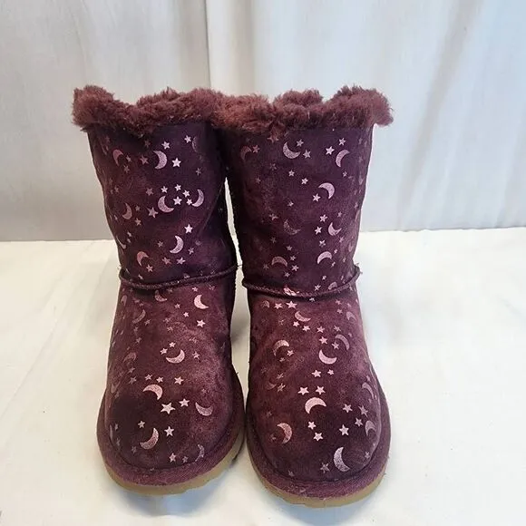 UGG Junior Bailey Bow Moon And Stars Boots Wild Grape Size 4