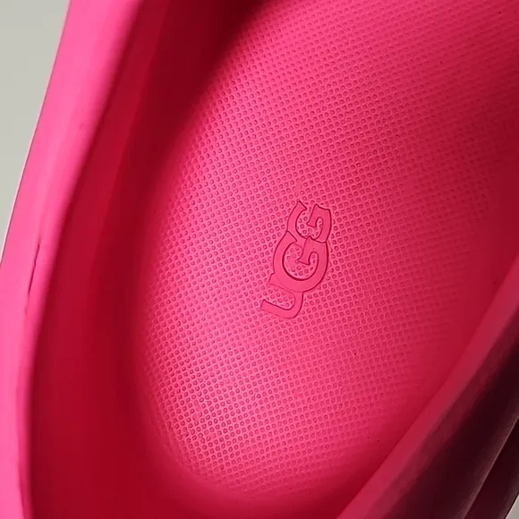 UGG K Sport Yeah Clogs Shoes Water Resistant 1133771 Taffy Pink Little Girl 1