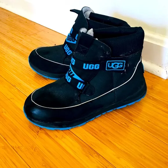 UGG Kids Waterproof Tabor Boots