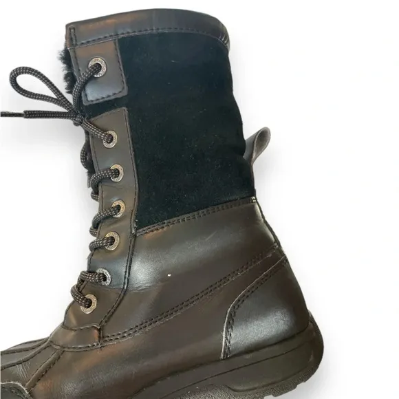 UGG little Kids Butte II waterproof winter Boots unisex size 2