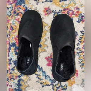 UGG Men's Black Slip-On Shoes size 9 ✅ new