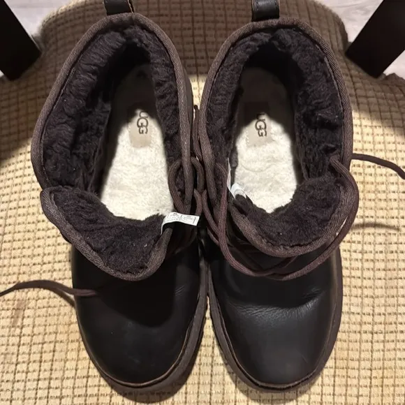 UGG Men's Neumel Boots Leather  Fur Wool Lace up Shoes, China Tea Color size 9