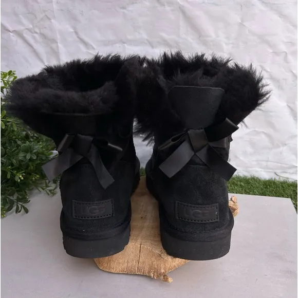 UGG Mini Bailey Bow II black Women SIZE 8 new