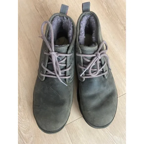 UGG Neumal chukka boots men’s size 11 gray leather waterproof lace up