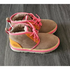 UGG Neumel II Tan/Pink/Orange NWOT Girls 6/Womens 8
