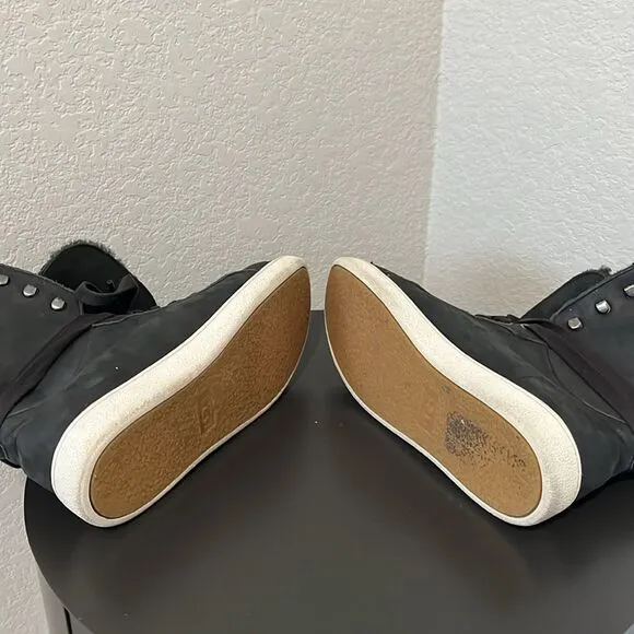 UGG (NWOT) Starlyn Leather and Sherling, Black, Size 6