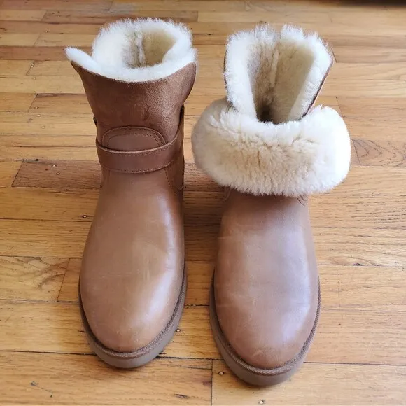 Ugg Romley Buckle Ankle Boots Tan Leather Round Toe Sheepskin Lining Boho Hippie