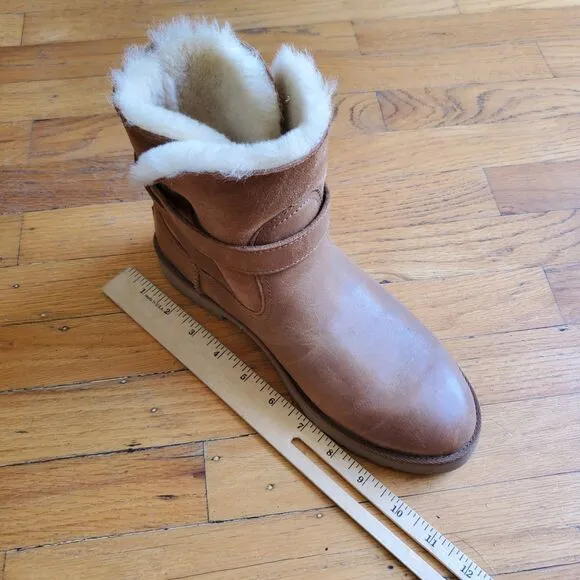 Ugg Romley Buckle Ankle Boots Tan Leather Round Toe Sheepskin Lining Boho Hippie