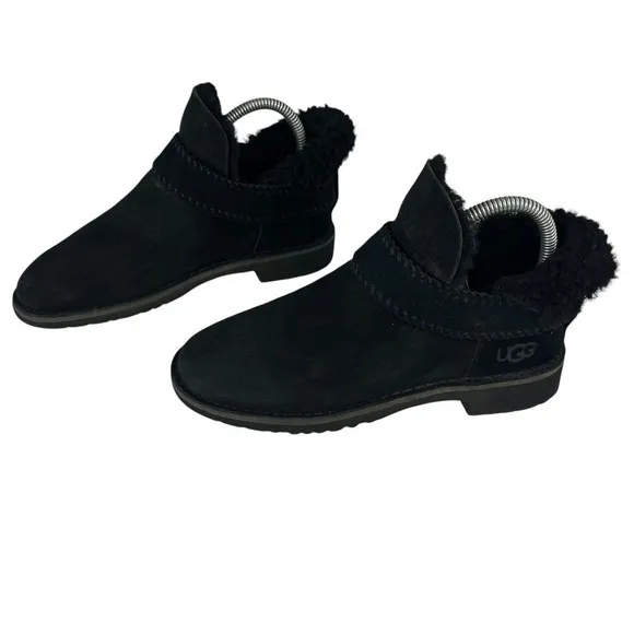 Ugg Shoes Women 6 McKay 1012358 Black Suede With Faux Fur Lining Boot