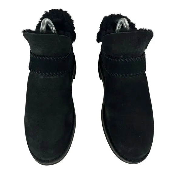 Ugg Shoes Women 6 McKay 1012358 Black Suede With Faux Fur Lining Boot