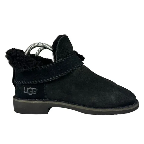 Ugg Shoes Women 6 McKay 1012358 Black Suede With Faux Fur Lining Boot