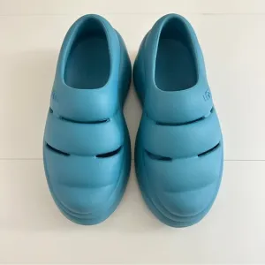 Ugg Sport Yeah Clogs in Blue Color sz W9