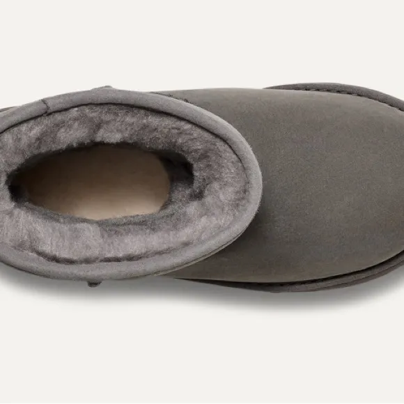 UGG Toddler Waterproof Boots Size 9UIGC